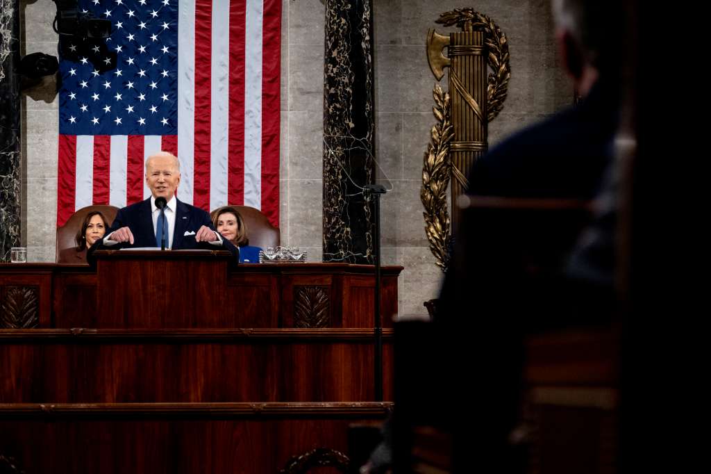 Washington (United States), 02/03/2022.- US President Joe Biden delivers the State of the Union address to a joint session of Congress at the US Capitol in Washington, DC, USA, 01 March 2022. (Estados Unidos) EFE/EPA/SAUL LOEB / POOL