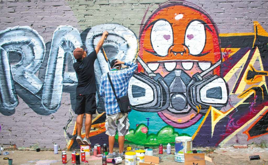Una cuadra en la avenida 0, en Cúcuta, está pintada por los jóvenes. / Fotos: Cristian Amaya - El Espectador