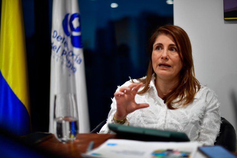Defensoría señala riesgos sobre levantar órdenes de captura a integrantes de grupos ilegales