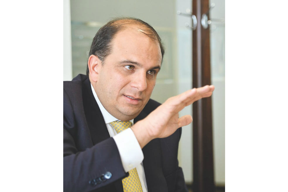 Carlos Camargo seguirá siendo el director ejecutivo de Fededepartamentos, pese a que era uno de los más opcionados para ganar la Registraduría.  / Diego Cuevas