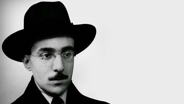 90 años de la muerte de Fernando Pessoa: recordémoslo con cuatro poemas de Navidad