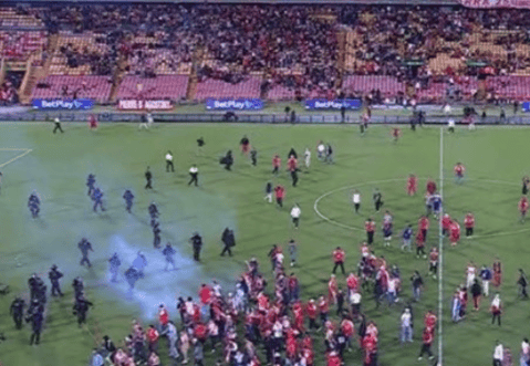 “Que los actos violentos en el estadio no queden impunes”: Carlos Fernando Galán