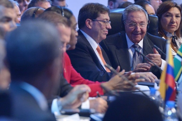 Obama y Raúl Castro consolidan nueva era de relaciones Cuba – EE.UU.