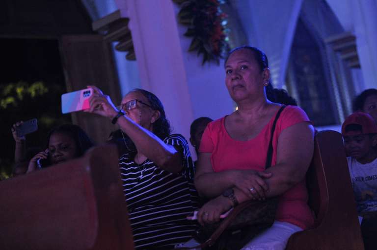El concierto con el que se clausuró la segunda gira nacional "Colombia es música sacra" tuvo asistencial total. Entre el público habían ciudadanos, periodistas y representantes del Gobierno Nacional.