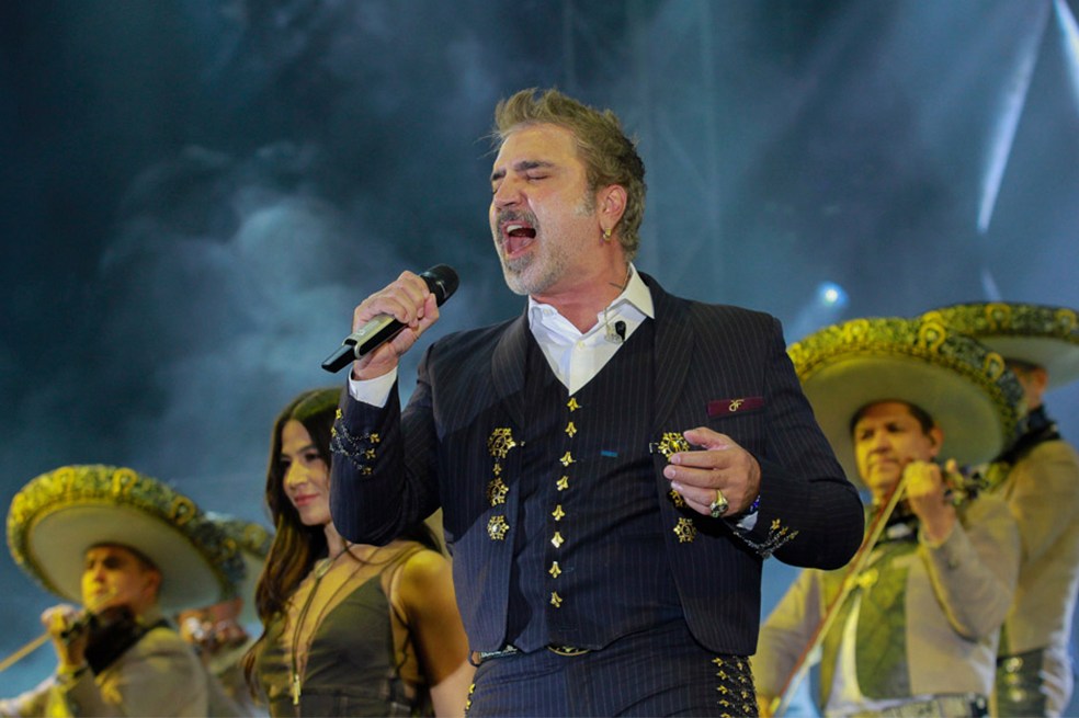 Alejandro Fernández dio un concierto este 24 de marzo en Bogotá