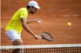 Daniel Galán debutó con triunfo en Roland Garros 2025 y apunta al cuadro principal