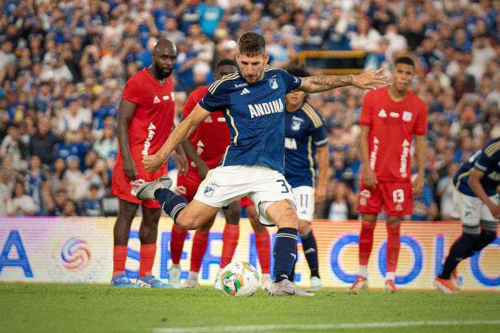 Santiago Giordana abrió el marcador en el amistoso de pretemporada que jugaron Millonarios y América en El Campín.