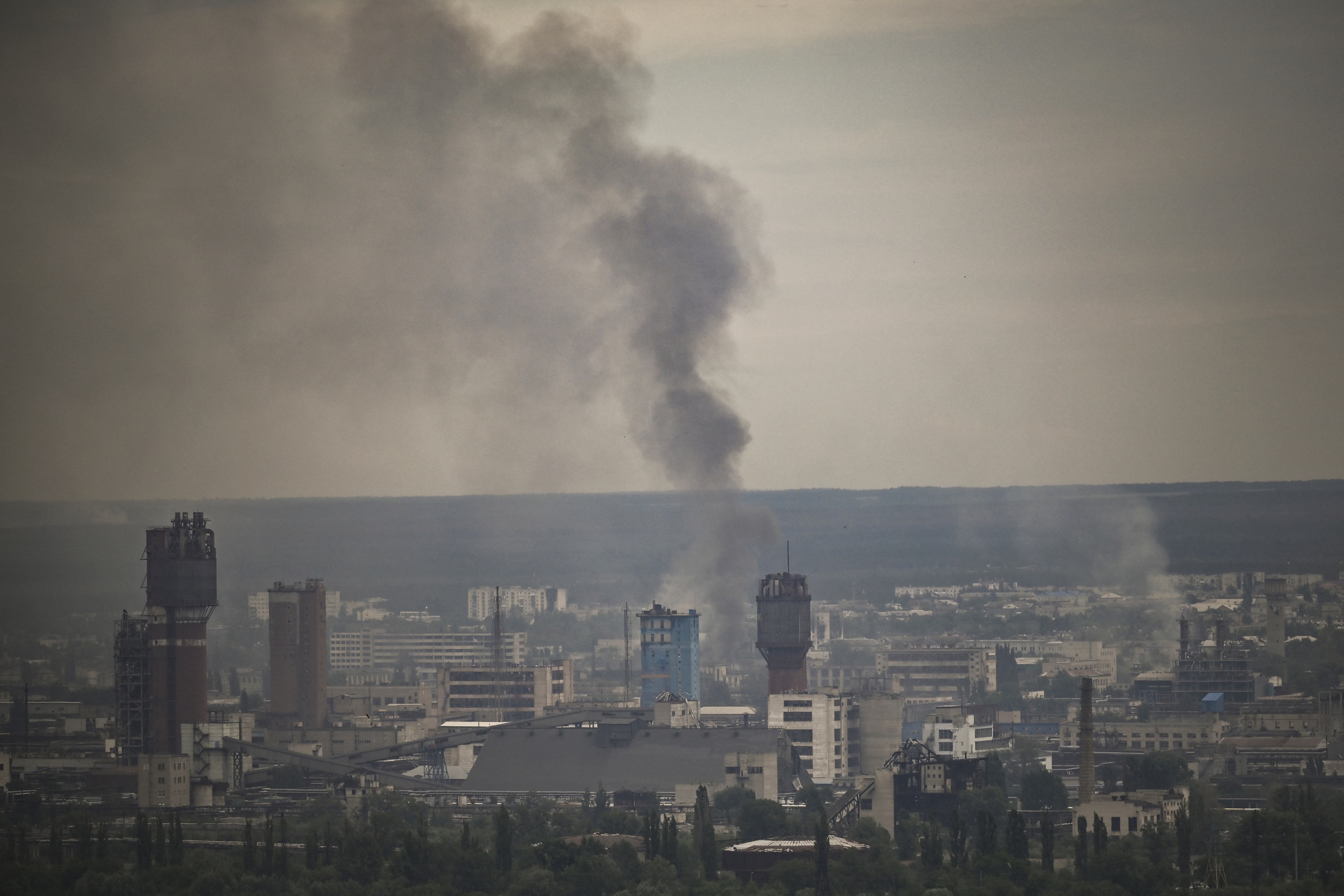 El ejército ucraniano anunció que Rusia se tomó el centro de Severodonetsk