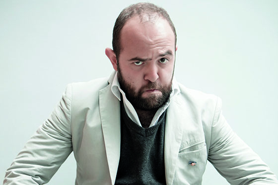 Santiago Rivas, presentador de "Los Puros Criollos".