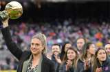 Alexia Putellas ofreció su Balón de Oro a la afición culé