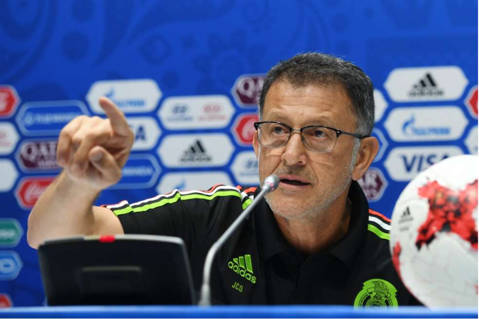 El colombiano Juan Carlos Osorio, seleccionador de México, durante la rueda de prensa de este miércoles, previa al encuentro del jueves contra Alemania. / AFP