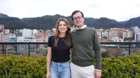 Pasaron de no saber manejar dinero a enseñar educación financiera