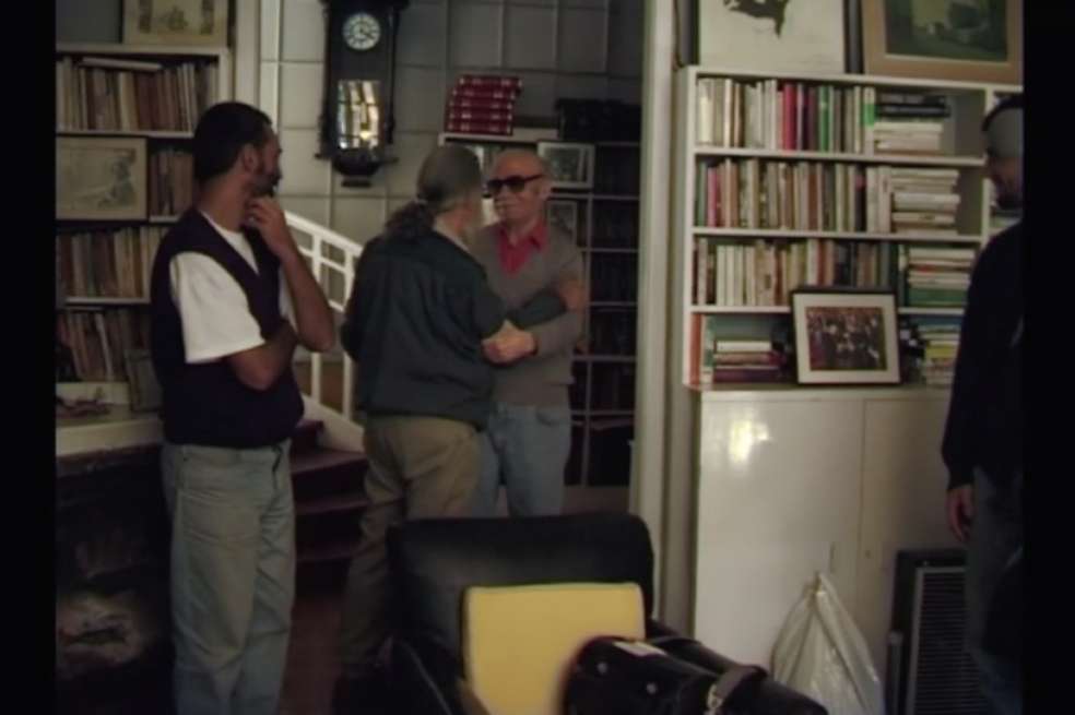 Hacia 1997 el cineasta argentino Fernando Birri recorrió América Latina explorando la historia del Che Guevara.