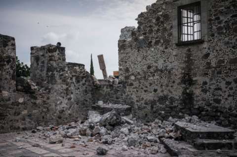 Colombia busca contratar seguro contra terremotos