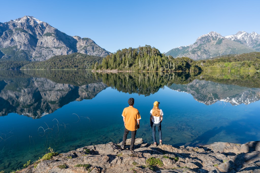 Viajar a Argentina es ideal en cualquiera de sus estaciones: verano, que va del 21 de diciembre a 20 de marzo; otoño, del 21 de marzo a 20 de junio; invierno: 21 de junio a 20 de septiembre; o primavera, del 21 de septiembre a 20 de diciembre.