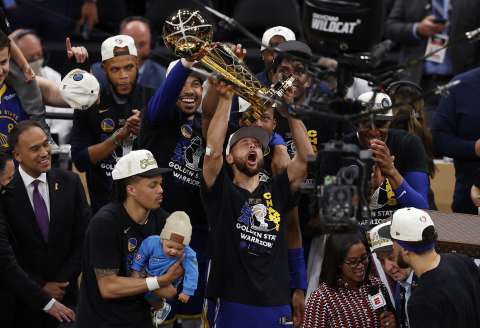 Stephen Curry: “Este título es distinto por todo lo que sufrimos”