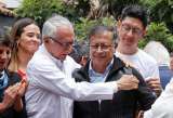 “No ha dicho mentiras”: Petro respalda al minsalud por postura sobre vacunas covid-19