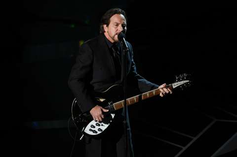 Pearl Jam cancela concierto en Londres porque Eddie Vedder se queda sin voz