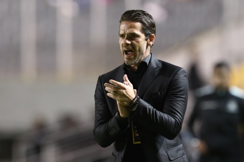 Fernando Gago no soportó la derrota contra Independiente y renunció a Racing
