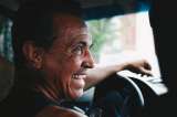 La felicidad tiene forma de ‘U’: los 48 años son la edad menos satisfactoria en Colombia