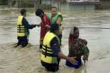 Inundaciones en Nepal e India dejan más de 70 muertos