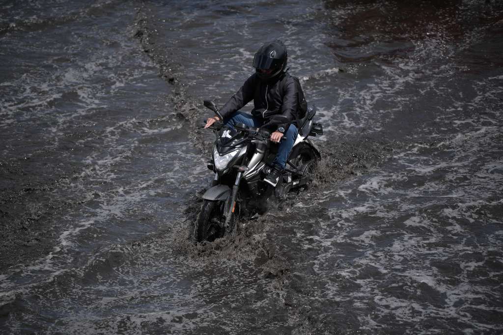 Lluvias que afectan la movilidad en Bogotá.