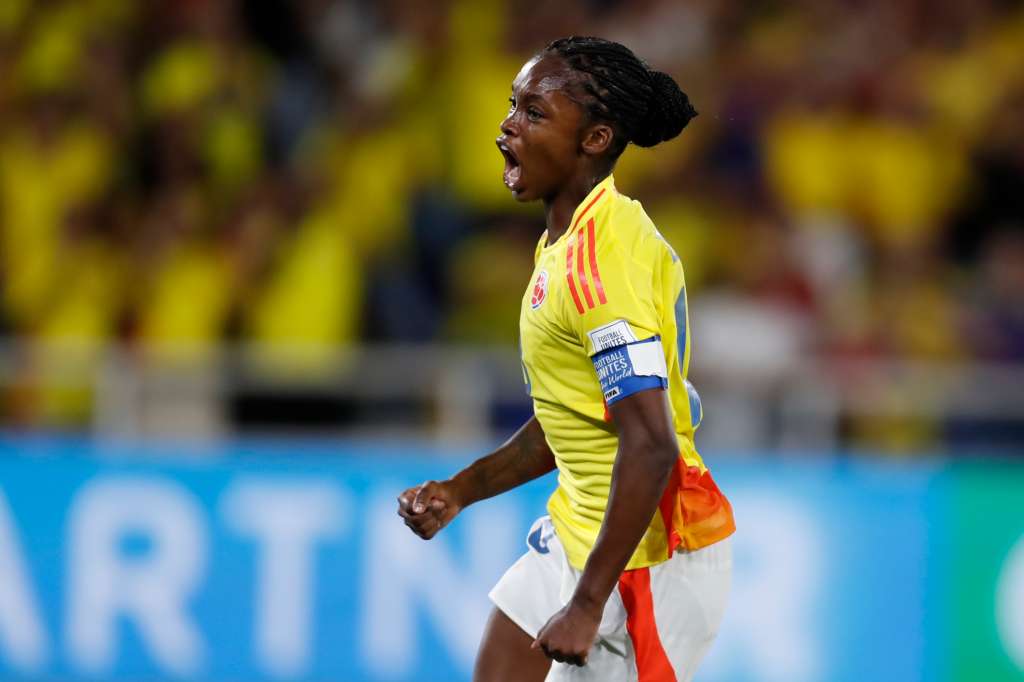 AMDEP6961. CALI (COLOMBIA), 11/09/2024.- Linda Caicedo de Colombia celebra un gol este miércoles, en un partido de los octavos de final de la Copa Mundial Femenina sub-20 entre las selecciones de Colombia y Corea del Sur en el estadio Pascual Guerrero en Cali (Colombia). EFE/ Ernesto Guzmán Jr.