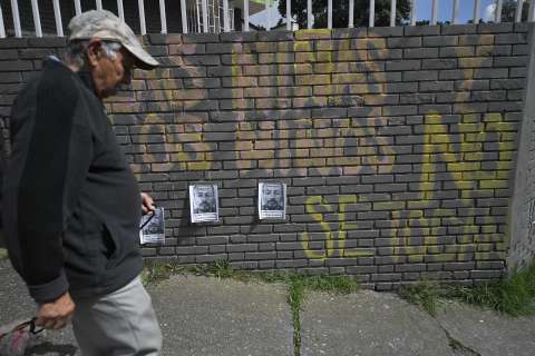 +57 no era el problema. Al parecer, era el ICBF