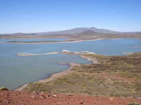Estos 5 lagos de la Patagonia argentina se están secando. ¿Por qué?