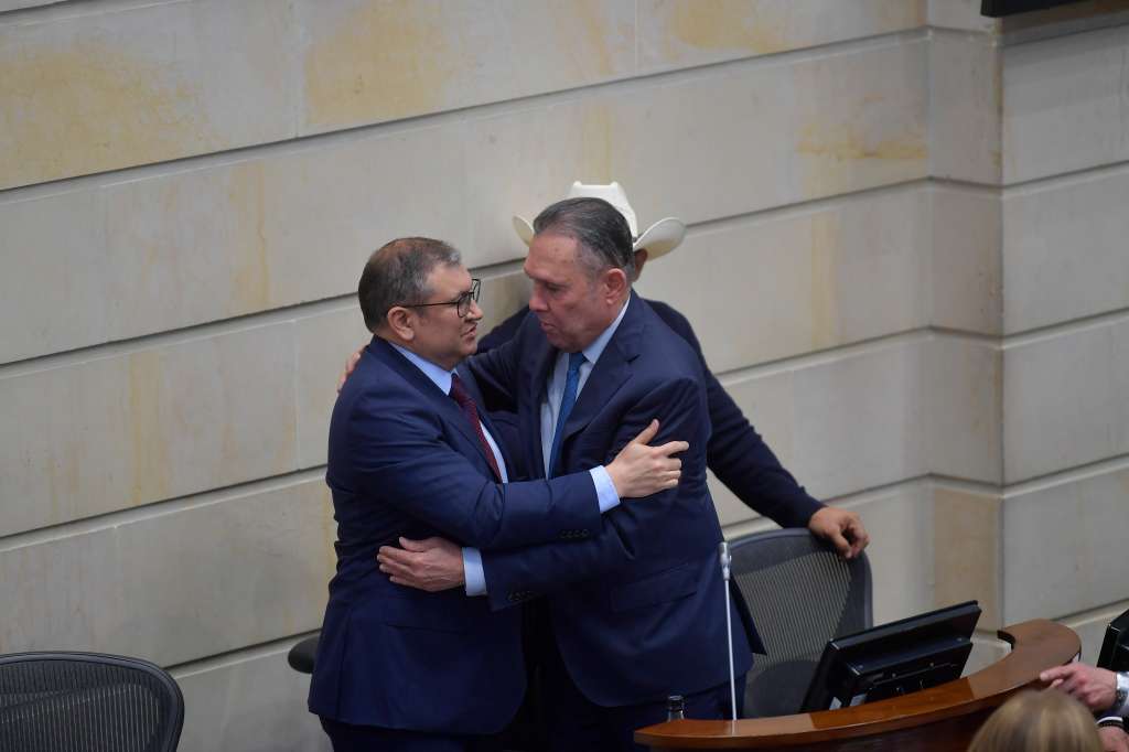 Elección de Miguel Polo Rosero como Magistrado en reemplazo del togado Antonio José Lizarazo en la Corte Constitucional, en la plenaria del Senado.