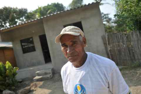 Las caras alegres de la vivienda rural