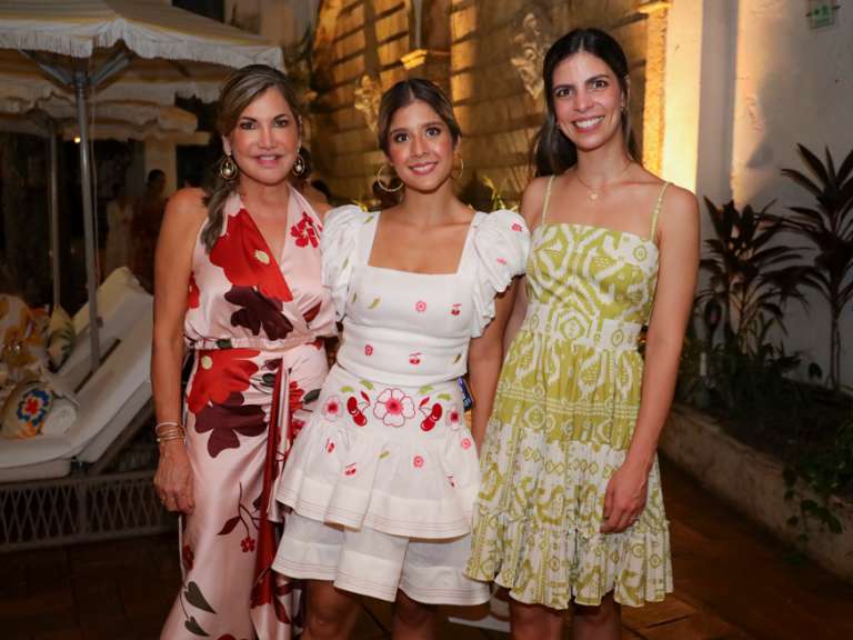 Marieta Londoño Valentina Velez y Carolina Pereira