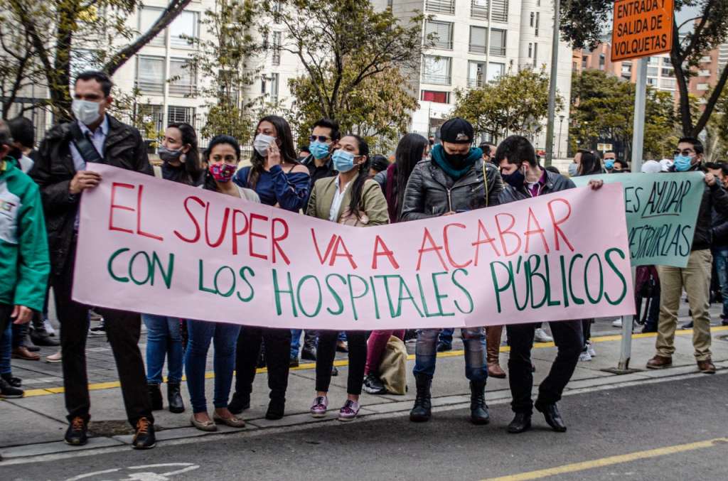 "Múltiples denuncias y quejas disciplinarias han sido presentadas por las Entidades afectadas".