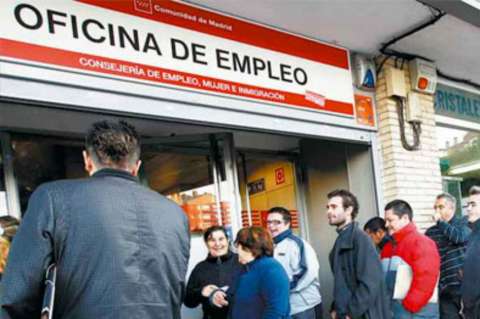Desempleo en España supera por primera vez el 25 % de la población