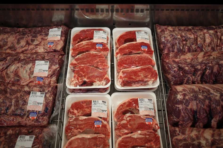 Un estudio no demanda a la gente que deje de consumir carnes procesadas sino que aconseja reducir el consumo. / Bloomberg News
