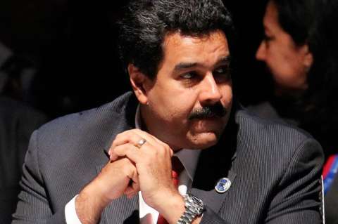 Capriles está conspirando contra Venezuela en Colombia: Maduro