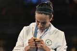 Campeona olímpica argelina Imane Khelif presenta denuncia en París por ciberacoso