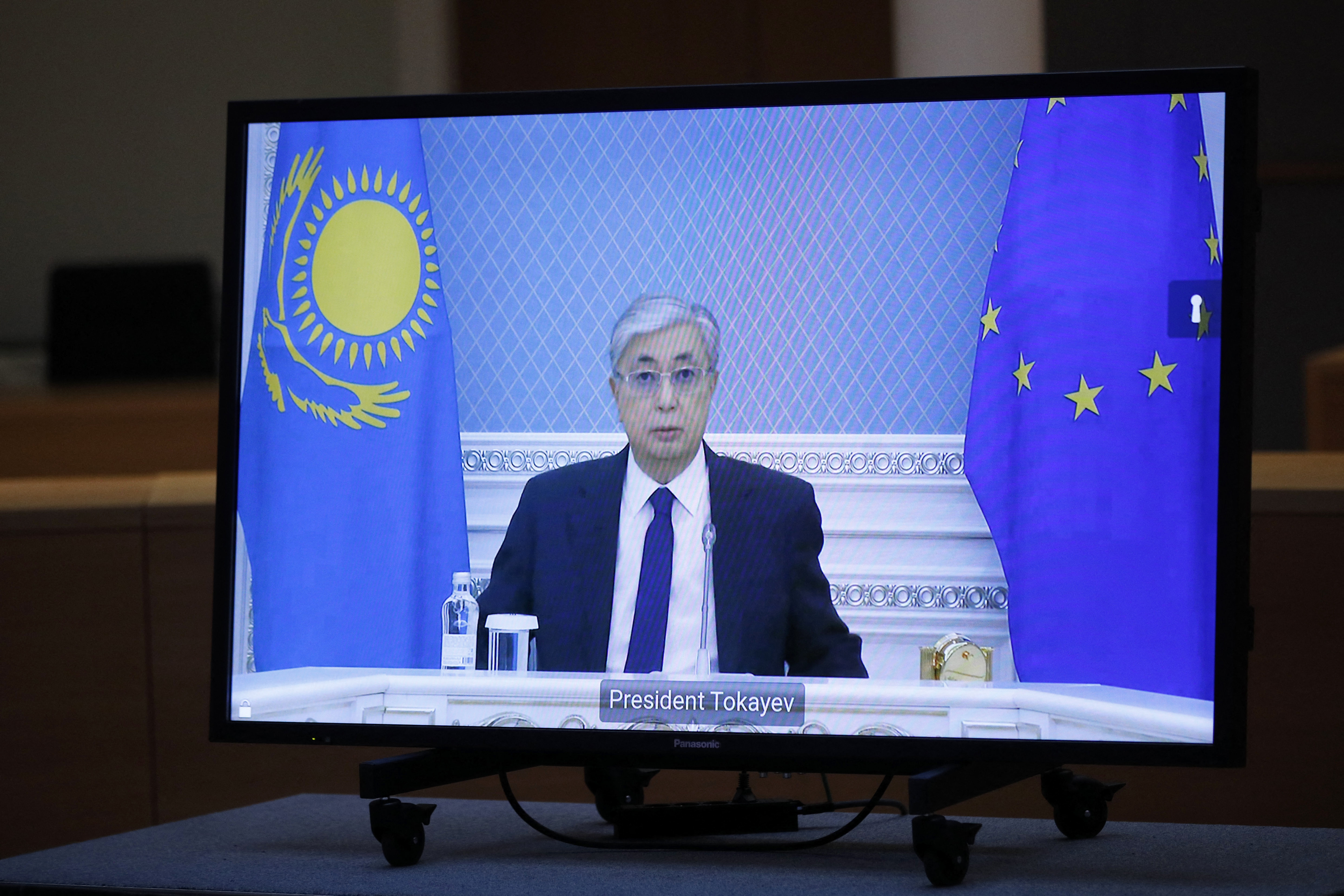 Kassym-Jomart Tokayev, presidente de Kazajistán, en videoconferencia este 10 de enero.