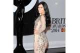 Jessie J elimina su celulitis con photoshop