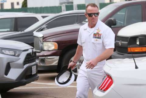 El polémico caso del militar Eddie Gallagher, al que Trump "ayudó" a declarar inocente