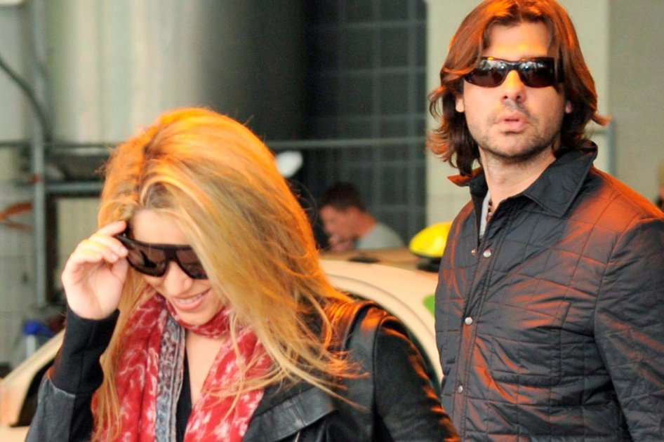 Shakira y Antonio de la Rúa en 2009. / Efe