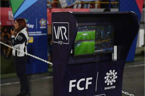 Revelar audios del VAR: la medida que tomaría la dirigencia del fútbol colombiano