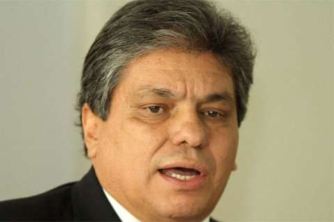 Candidato a contralor Gilberto Rondón denuncia "guerra cochina" en su contra