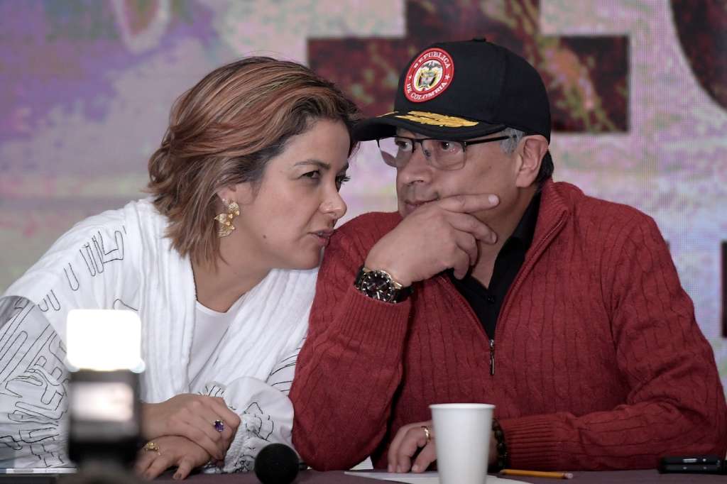 La ministra de Agricultura, Jhenifer Mojica, y el presidente Gustavo Petro.