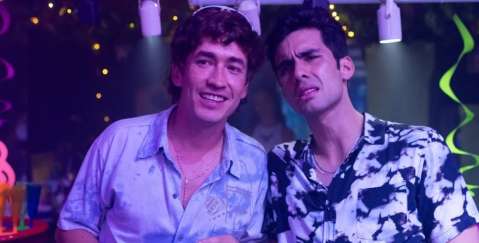 ¿Quién es el actor que interpreta a Edward Bocanegra, el guapo amigo de Rigo?