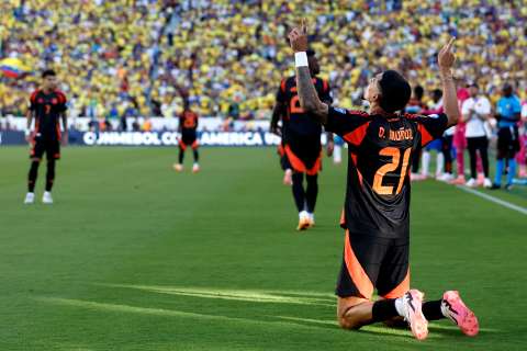 Reviva el gol de Daniel Muñoz con el que Colombia conservó el liderato: video