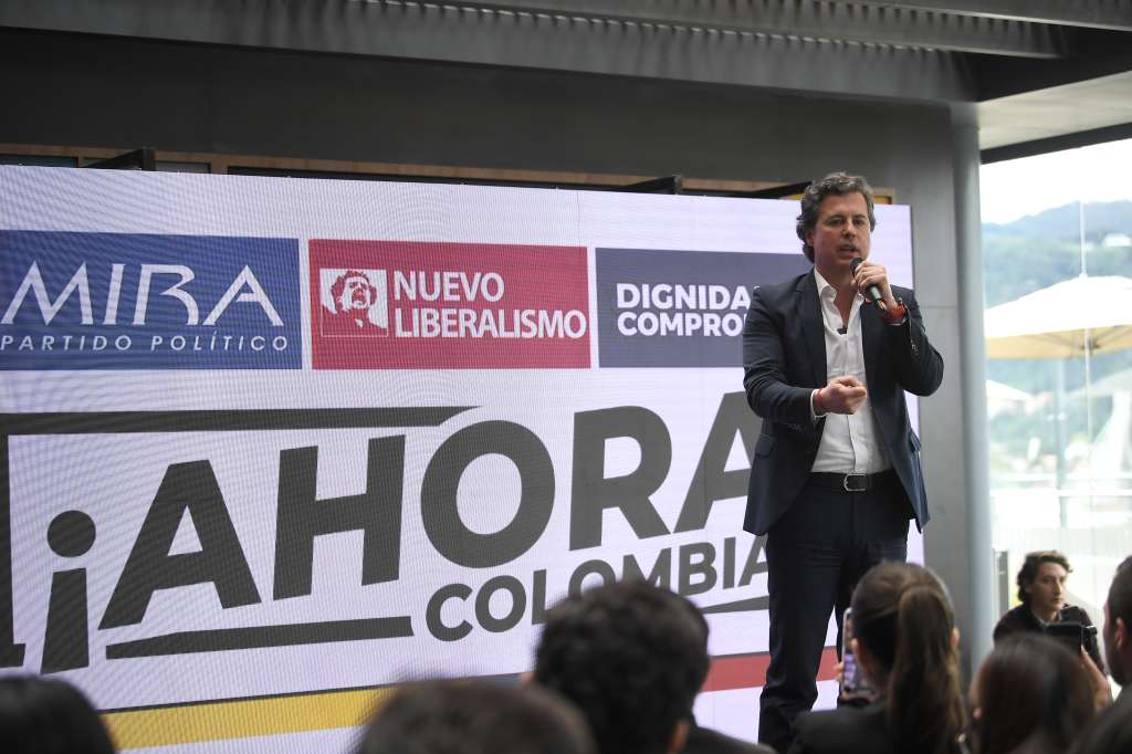 Durante la presentación de la Coalición Ahora Colombia, integrada por los partidos Mira, Nuevo Liberalismo y Dignidad y Compromiso de cara a las elecciones al Congreso de 2026.
