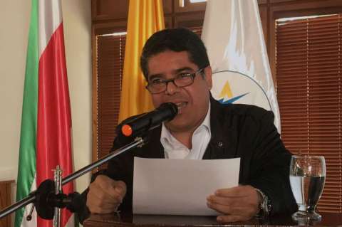 Auditor general prende alarmas para evitar feria de contratos en año electoral