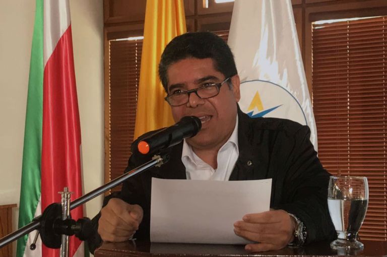 Auditor general prende alarmas para evitar feria de contratos en año electoral