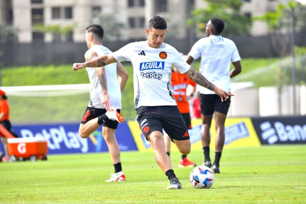 James Rodríguez durante un entrenamiento de la selección de Colombia.